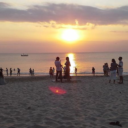 Jimbaran Home Stay Bali ペチャトゥ エクステリア 写真